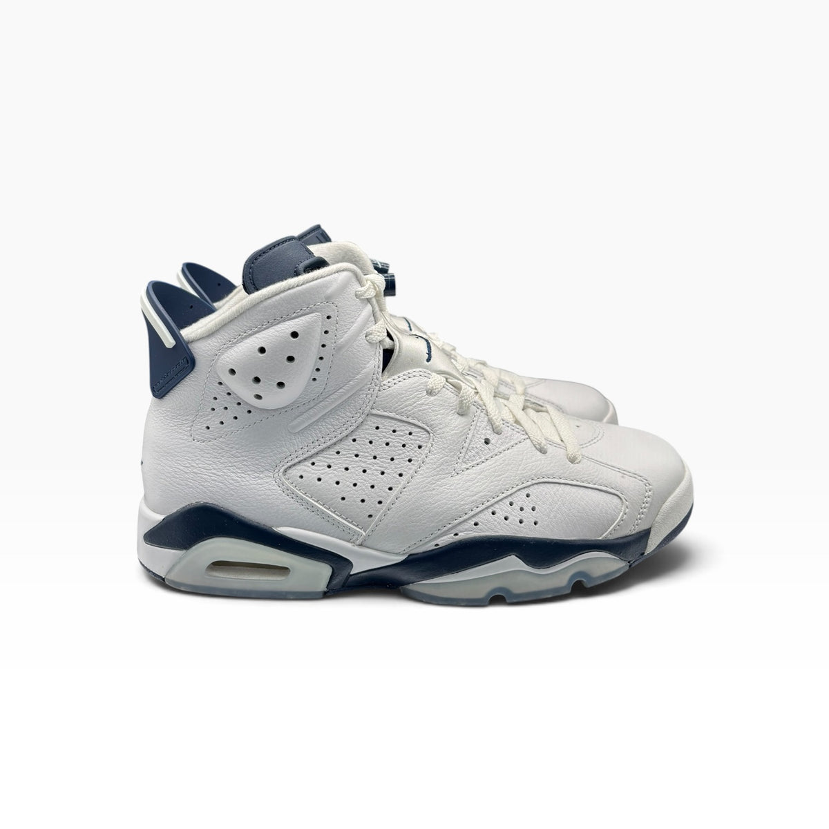 Jordan 6 Retro Midnight Navy (2022) used size 11