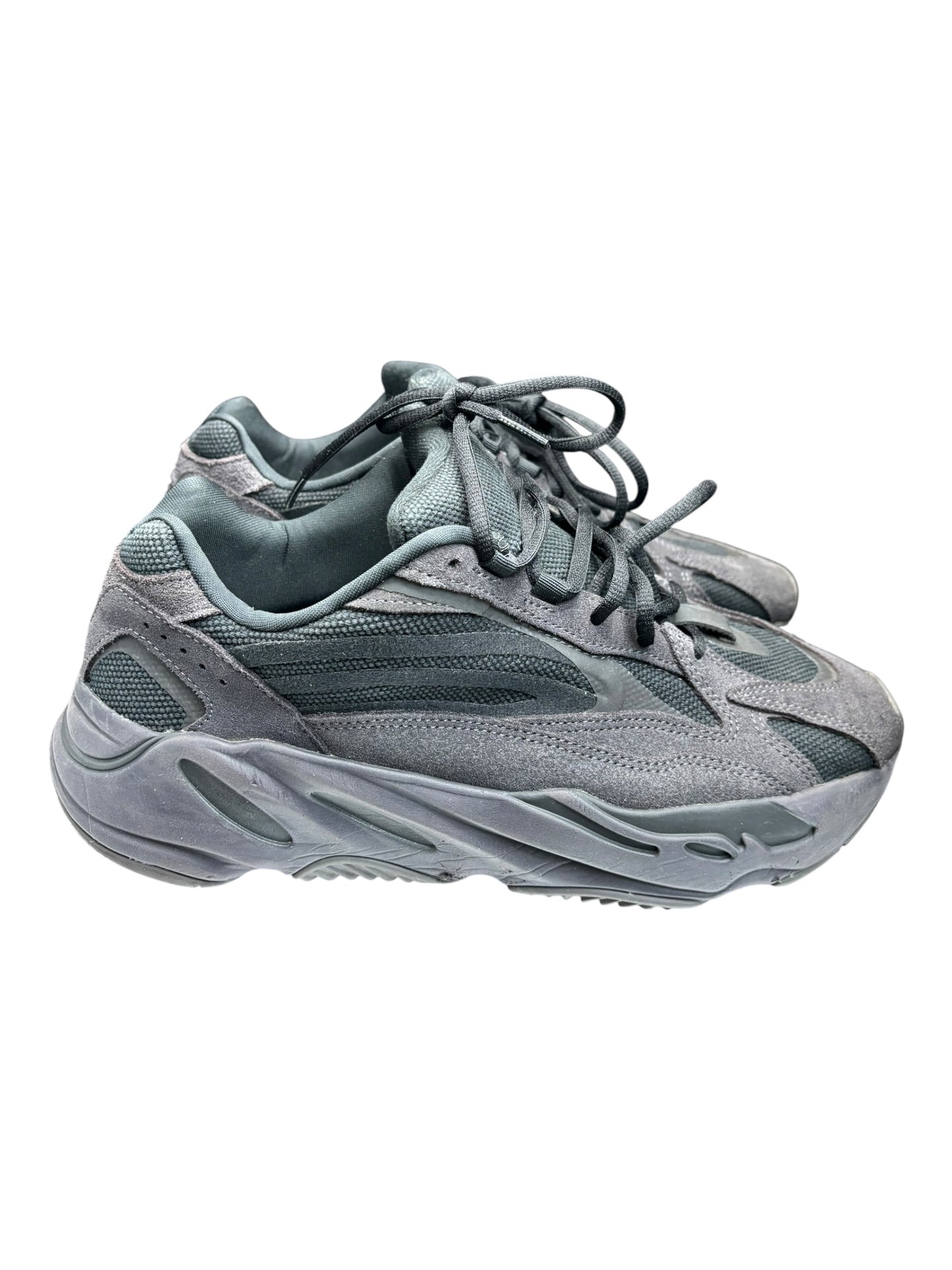 adidas Yeezy Boost 700 V2 Vanta size 10 - Used/Worn