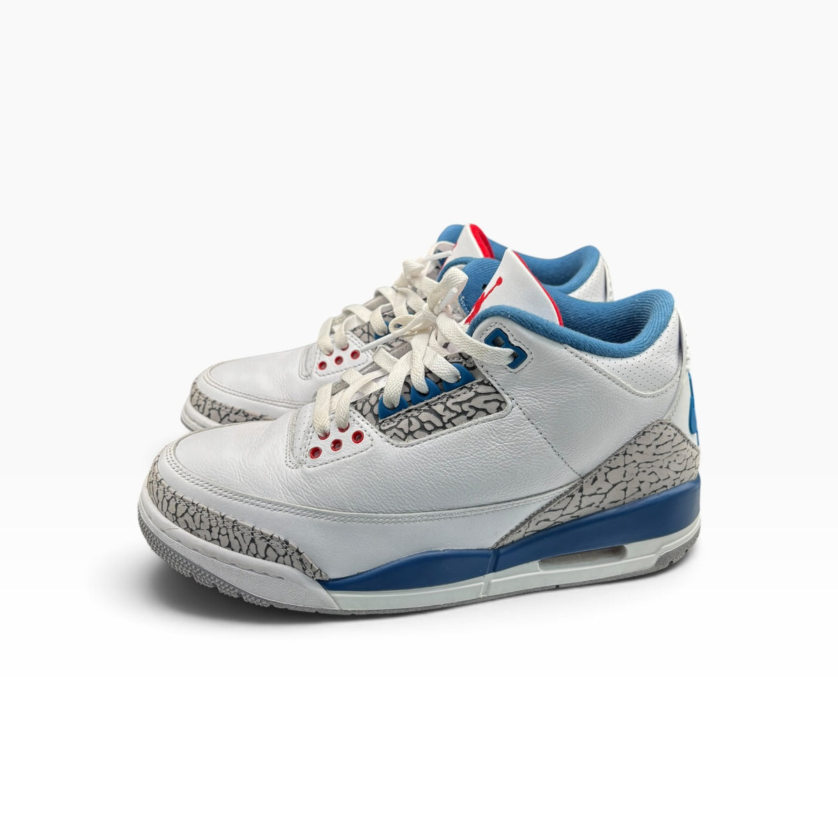 Jordan 3 Retro True Blue (2026) used size 8.5