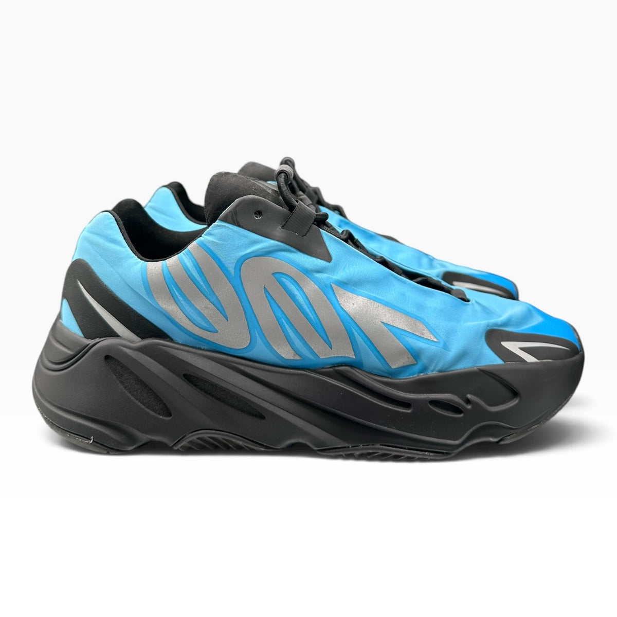 Adidas Yeezy Boost 700 MNVN Bright Cyan