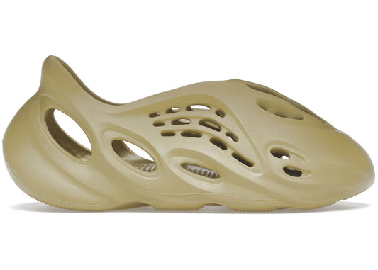adidas Yeezy Foam RNNR Sulfur - Used / rep box