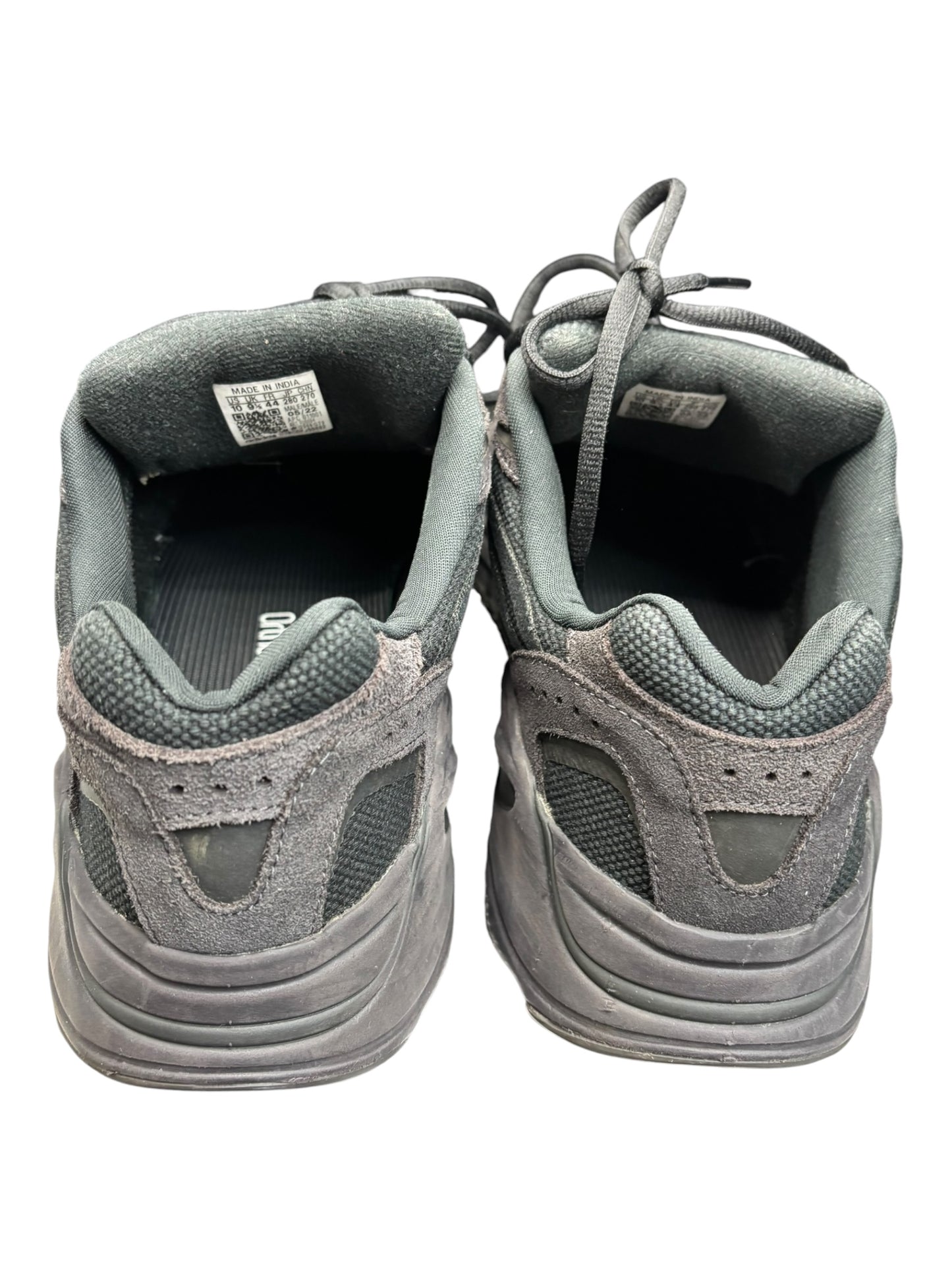 adidas Yeezy Boost 700 V2 Vanta size 10 - Used/Worn