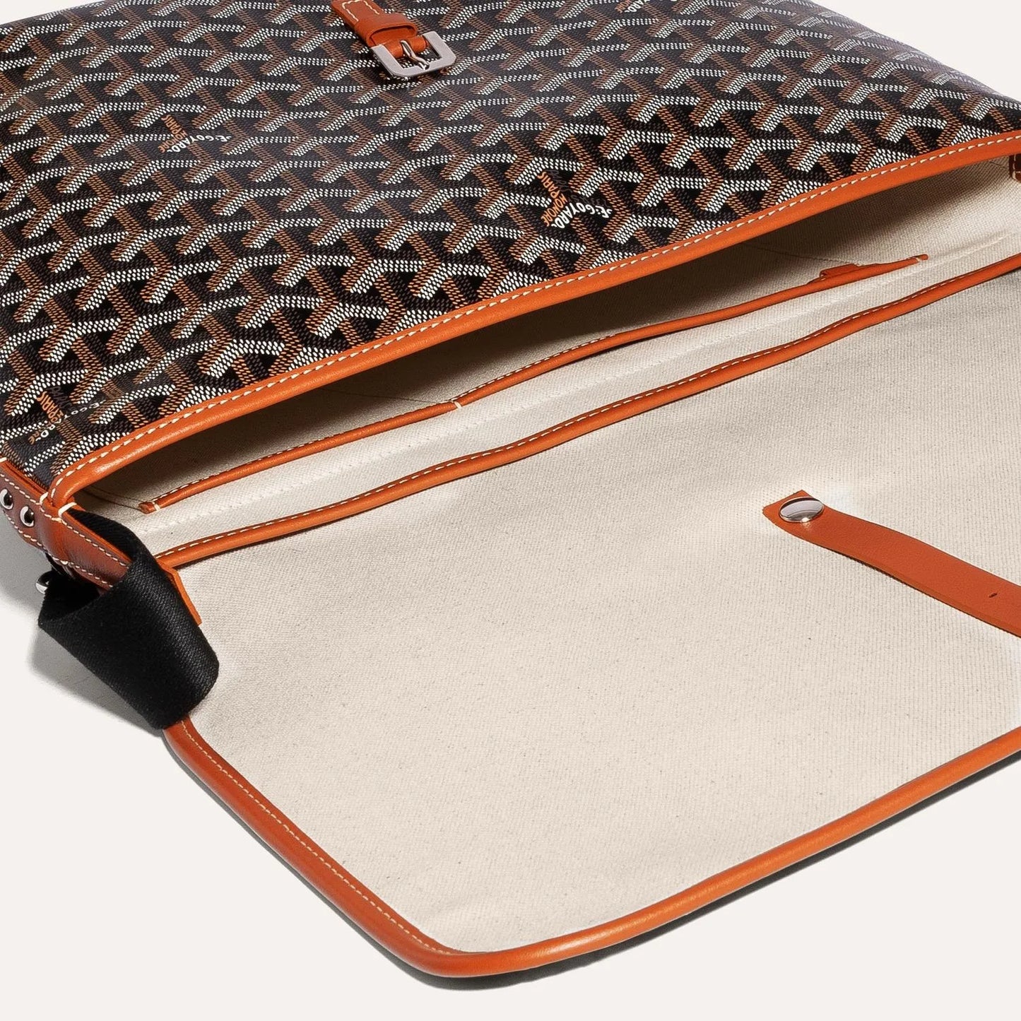 Goyard Capetien MM Messenger Bag - Like New