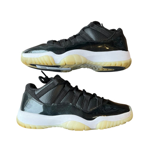 Jordan 11 Retro Low 72-10 - Used/Worn