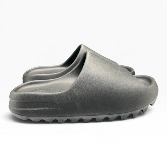 adidas Yeezy Slide Onyx used Size 7