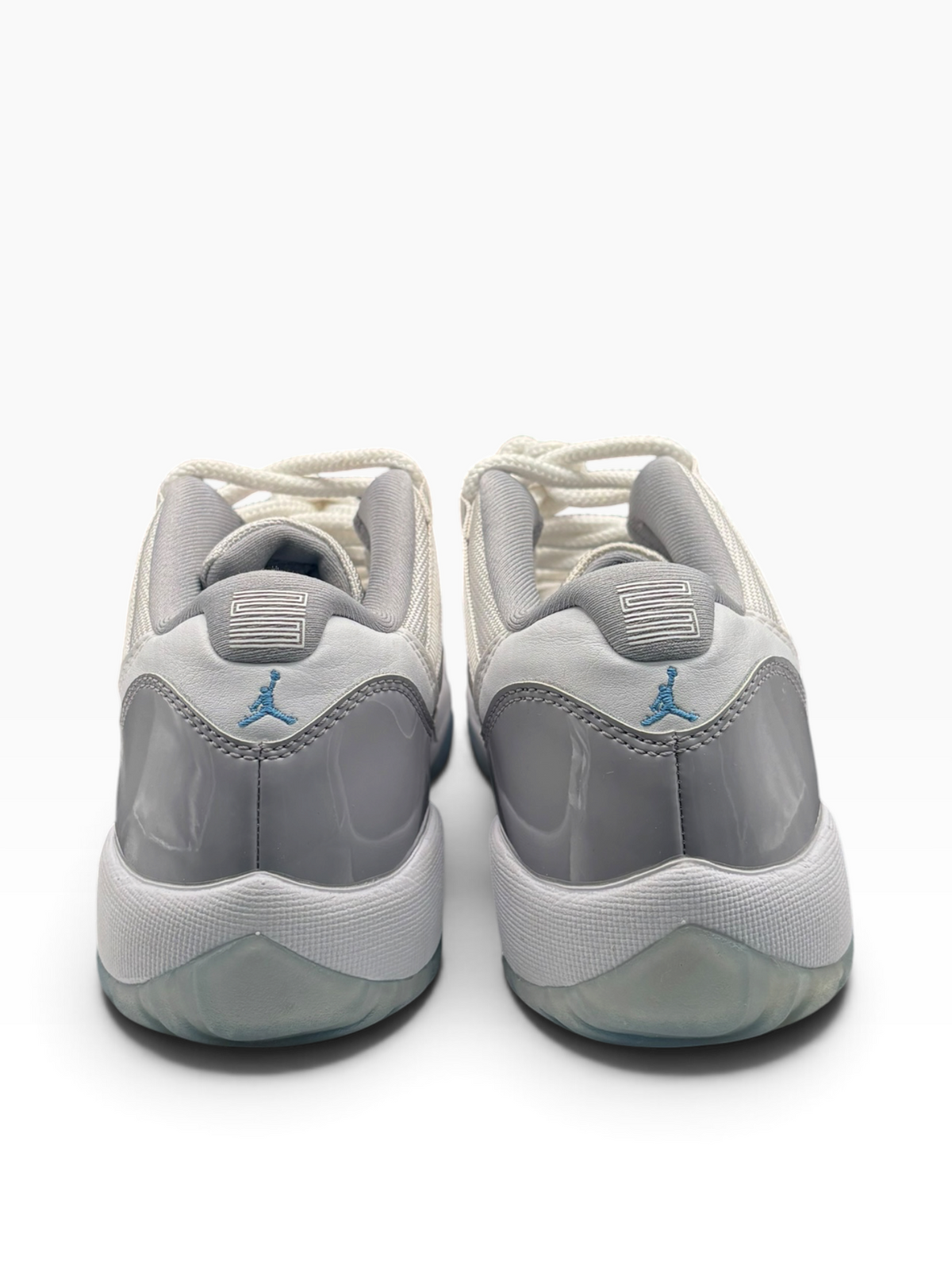 Jordan 11 Retro Low Cement Grey