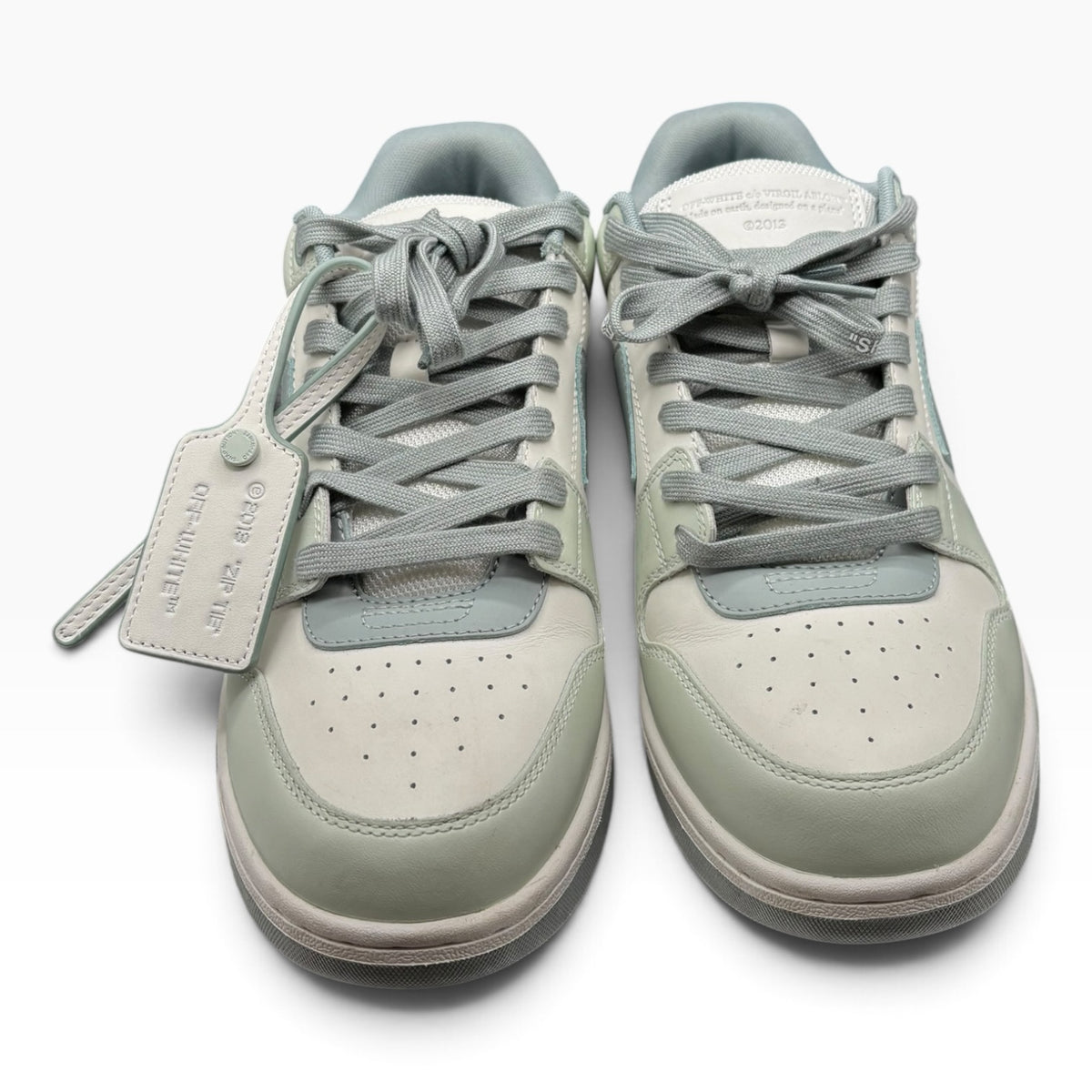 Off white out of office green / slate blue