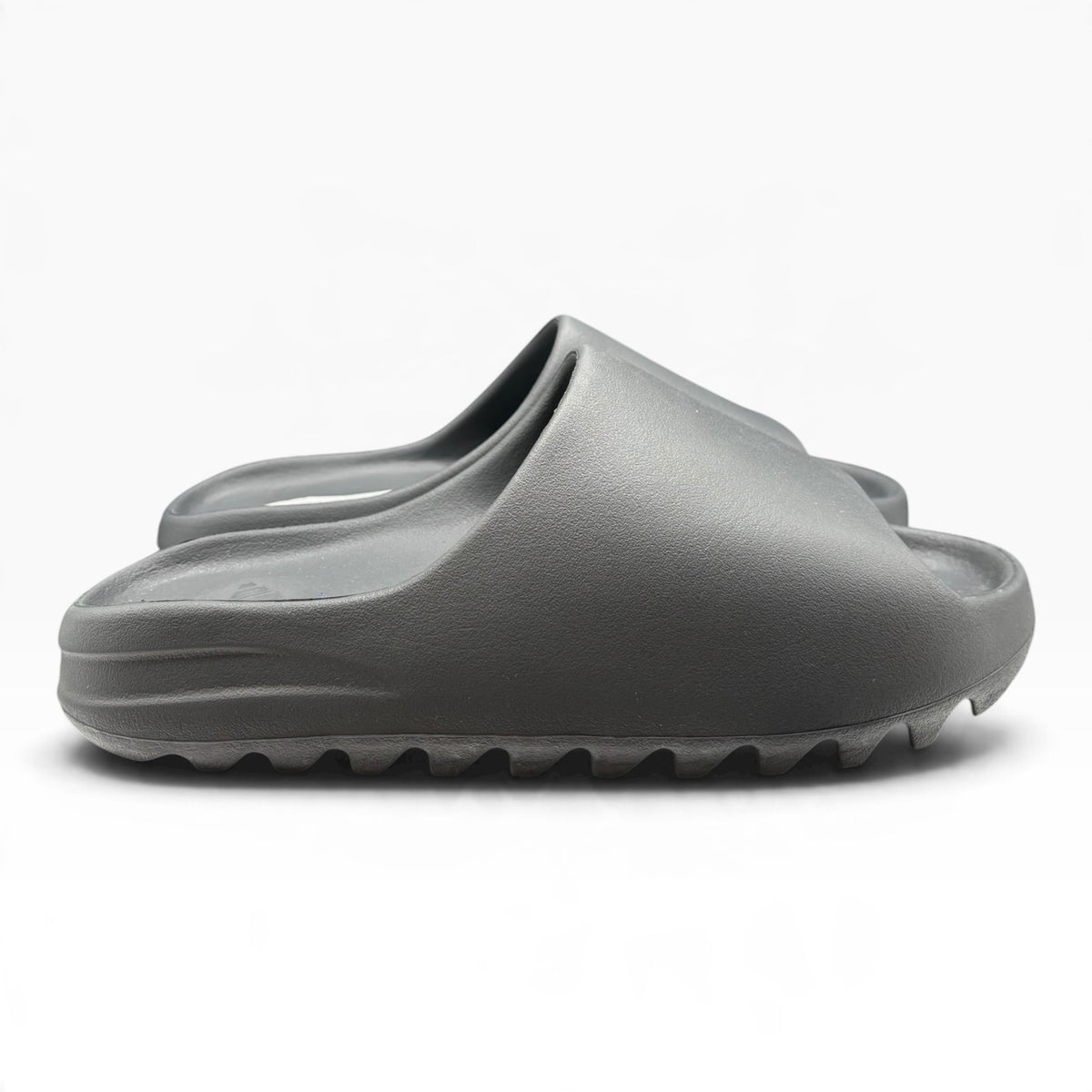 adidas Yeezy Slide Slate Grey used size 12